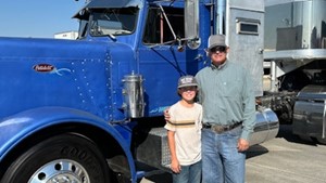 Shawn and Kolter Wright made the nearly 1,000-mile trip from Arizona to Denton after the engine in Shawn's '68 Pete 358A had to be swapped at the last minute.