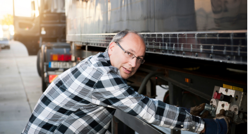 A proposed Workforce Pell Grant program could allow federal financial aid to cover short-term CDL training and diesel technician certifications starting in 2026.