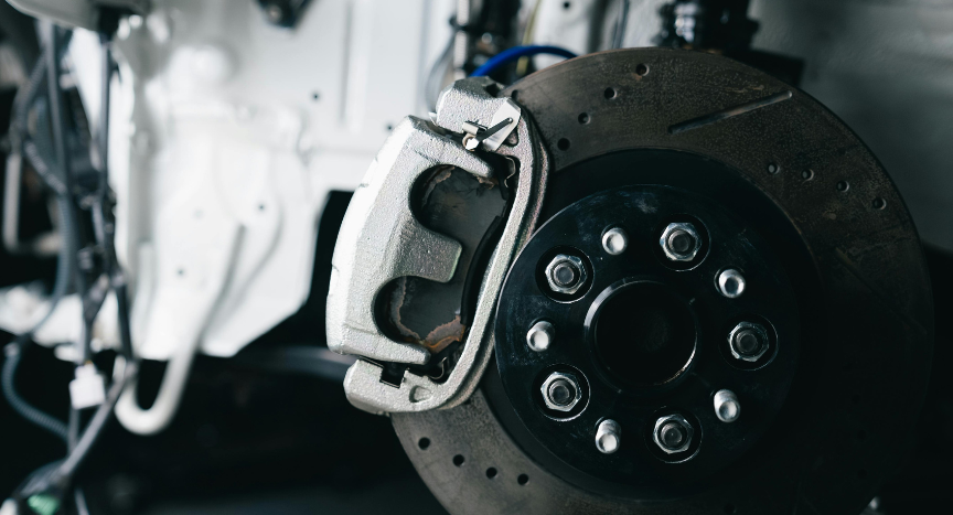 Volvo recalls 337 VNL trucks for instrument panel failure and delayed brake release, with free dealer repairs available