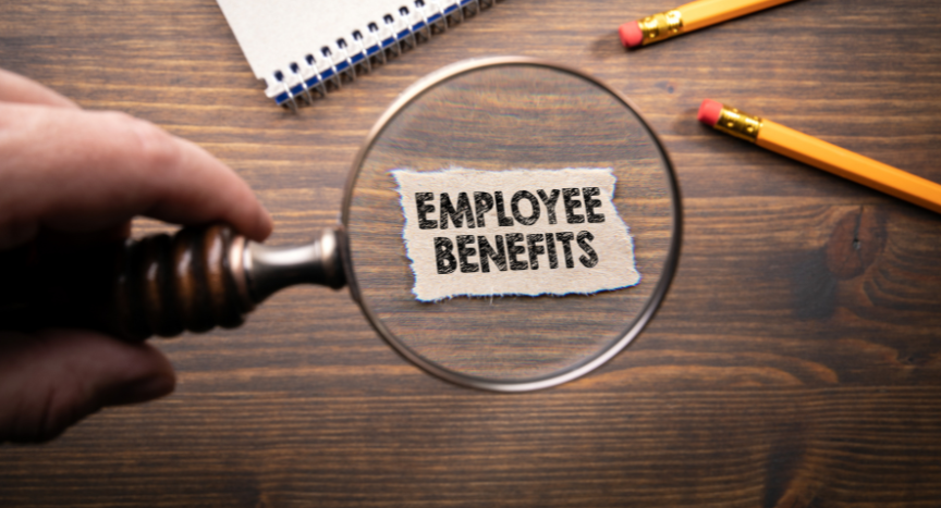 A practical guide showing truck drivers how to compare benefits, deductions, and pay protection before choosing a job.
