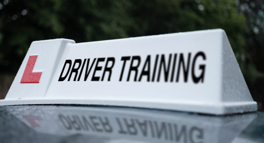 Learn how future truck drivers can compare CDL training schools in Texas by evaluating training options, workforce programs, equipment, employer connections, and career goals.
