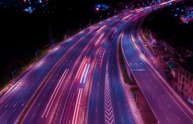 Learn why the busiest highways in the US became major freight corridors and how trade routes, ports, rail hubs, and logistics networks shape truck traffic.