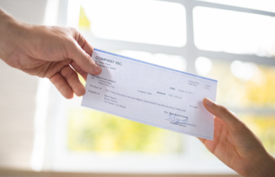 Compare real owner operator and company driver earnings by looking at operating costs, benefits, freight type, net income, and financial risk.
