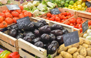 produce in crates